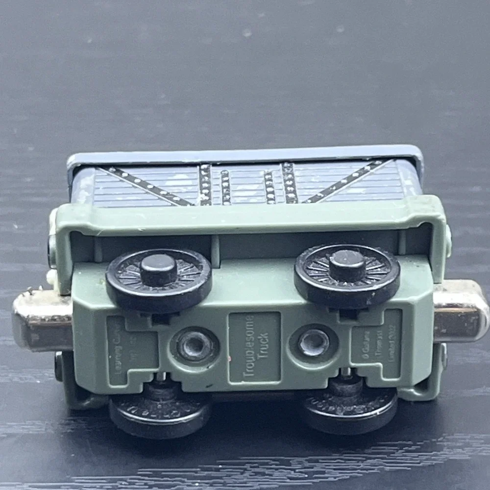 Thomas & Friends Troublesome Truck Flip Coal Take Along 2002 Die-Cast Train Car